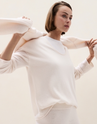 Cashmere Voop Neck Jumper - Porcelain