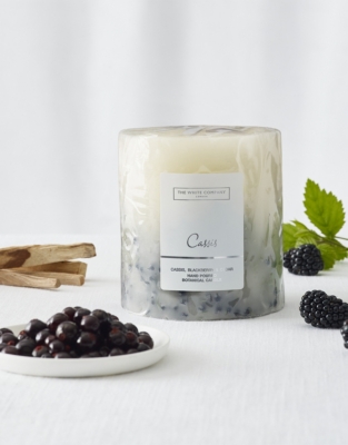 Cassis Botanical Candle – Medium