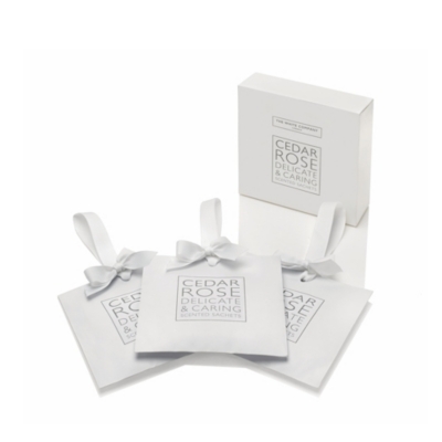 https://whitecompany.scene7.com/is/image/whitecompany/Cedar-Rose-Scented-Sachets---Set-of-3/CRDDL_SP14_1_EEF?$M_S_PDP$