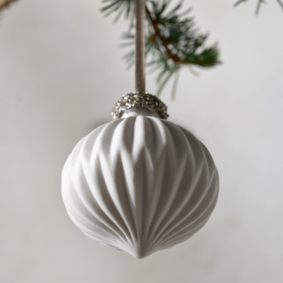 Ceramic Bauble – 6cm