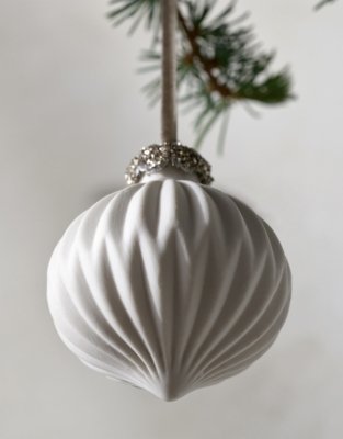 Ceramic Bauble – 6cm