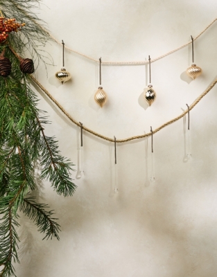 Champagne Ribbed Baubles – Set of 4
