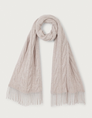 Chunky Cable Knit Tassel Scarf