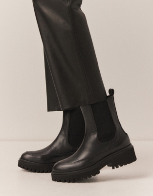 Chunky Chelsea Boots