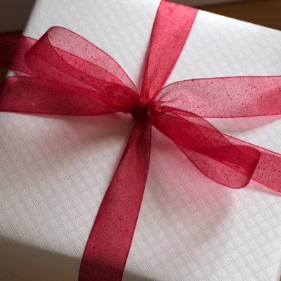 Claret Ribbons – Set of 2