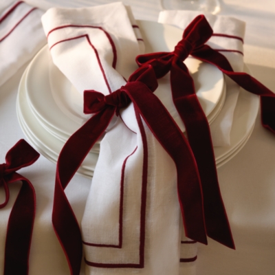 Claret Velvet Napkin Bows – Set of 6