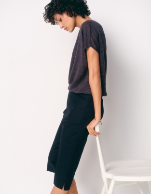 Classic Capri Trousers