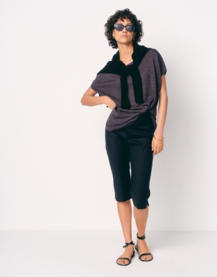 Classic Capri Trousers - Navy