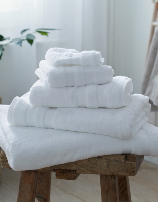 Classic Double Border Towels