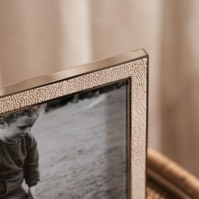 Classic Textured Double Hinged Frame – 5x7"