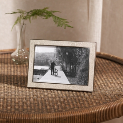 Classic Textured Frame – 4x6, Photo Frames