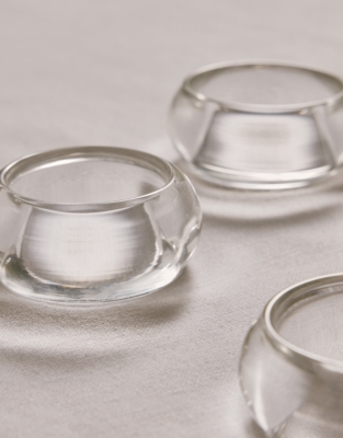 Clear Glass Napkin Rings – Set of 4