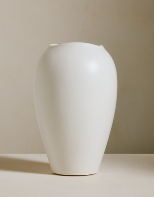 Colton Vase