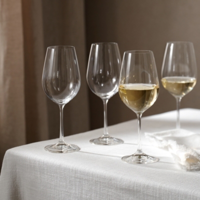 Maltby Wine Glasses – Set of 4 | Tableware | The White Company