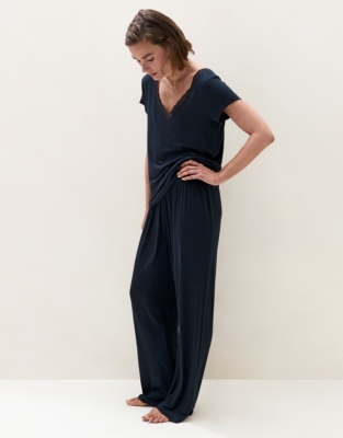 Cooling Jersey V Neck Lace Trim Pyjama Set