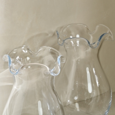Coombe Frill Vase