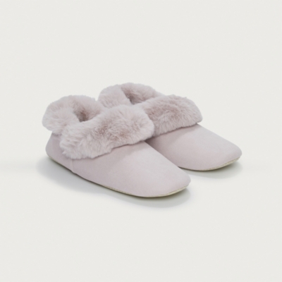 White fuzzy hot sale boot slippers