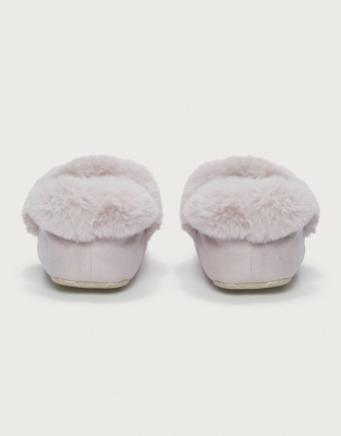 White company womens discount slippers