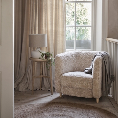 Cosy Sheepskin Chair