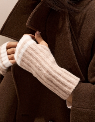 Cosy Tipped Wristwarmers - Camel Marl