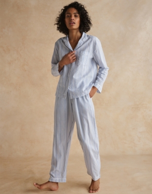 The white discount company pyjama set