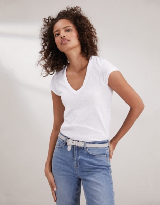 Cotton V-Neck T-Shirt | Clothing Sale | The White Company UK