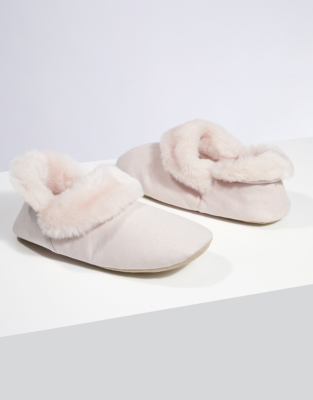 White company slipper clearance boots