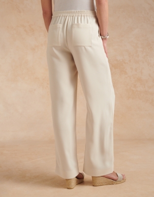 Crepe Wide Leg Pants