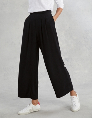 Cropped Crepe Trousers | Clothing Sale | The White Company UK