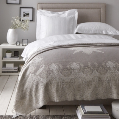 Draycott Throw | The White Company UK