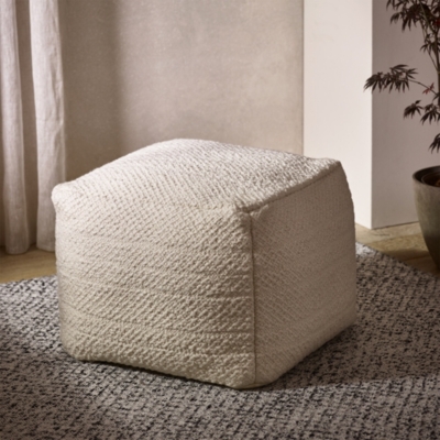 Dalton Pouffe