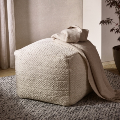 Dalton Pouffe