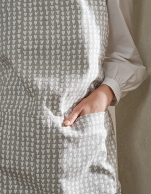 Ditsy Heart Apron
