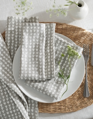 Ditsy Heart Napkins – Set of 4