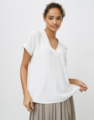 Double-Cotton V-Neck T-Shirt | Tops & T-Shirts | The White Company UK