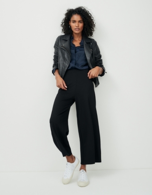 Image of Double-Jersey Pull-On Crop Pants