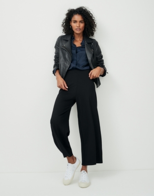 Lula Cropped Trousers With Stretch, 57% OFF