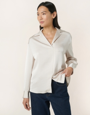 Double Satin Open Revere Blouse