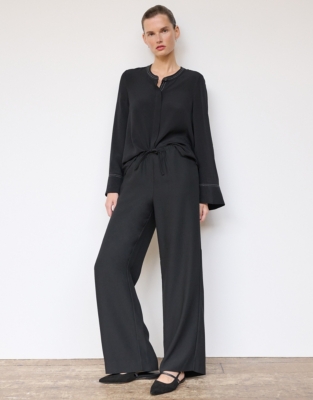 Drawstring Waist Crepe Wide Leg Trousers