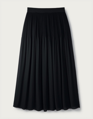 Black pleated skirt - Plümo Ltd