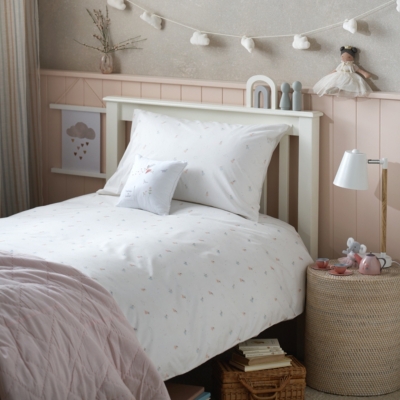 White company on sale childrens bedding