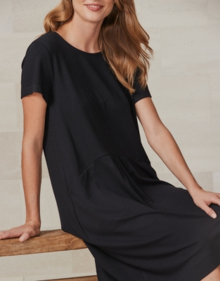 Simple store jersey dress