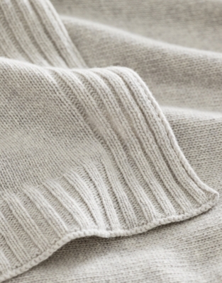 Grey Marl