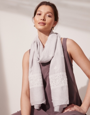 white company cashmere scarf