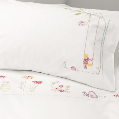 White company cot outlet bed duvet