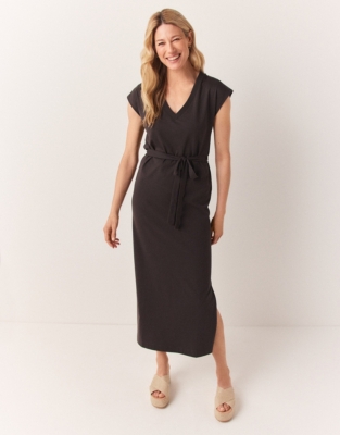 Extended Shoulder V-Neck Jersey Dress