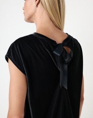 Extended Shoulder Velvet Jersey Top