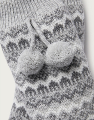 White company slipper discount socks