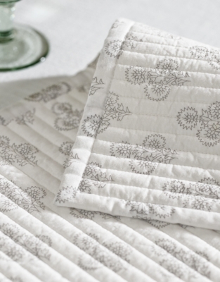 Fairford Reversible Placemats – Set of 2