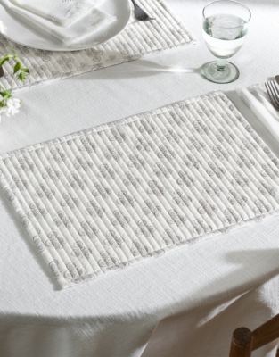 Fairford Reversible Placemats – Set of 2